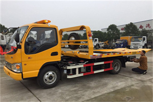 西乡塘哪里有拖车服务