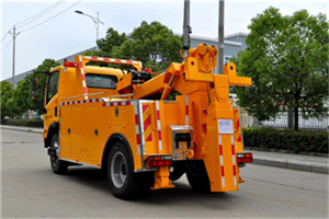 西乡塘高速路拖车费