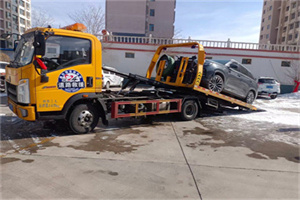 西乡塘救援拖车费用怎么算